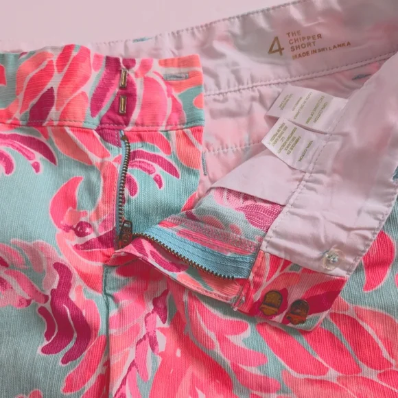 Lilly Pulitzer Vibrant Tropical Print Chipper Shorts - Picture 9 of 11